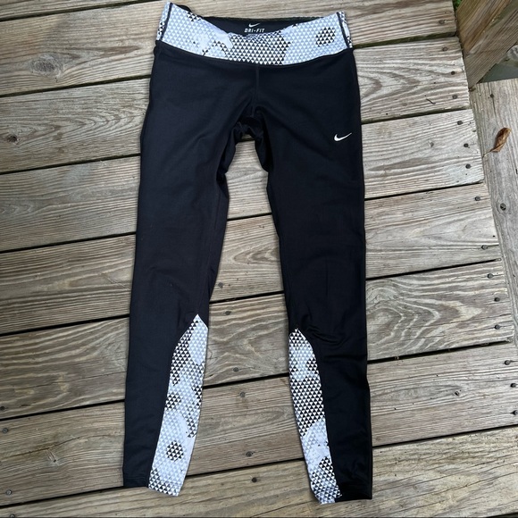 Nike Pants - Nike Woman’s Mid Rise Dri Fit Cropped Leggings, Size Small, Back zip Pockets